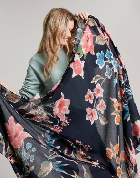 Accessories IE Joules Women River Lightweight Woven Retangle Printed Scarf PEAK FLORAL JVVL155